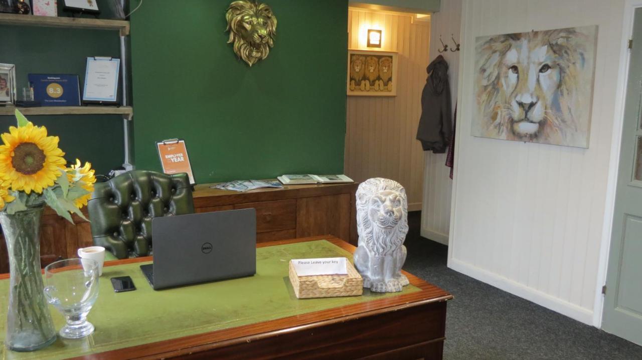 The Lion Waddesdon Hotell Eksteriør bilde